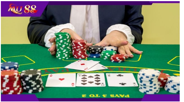 Chơi cá cược Baccarat tại nhà cái Mu88